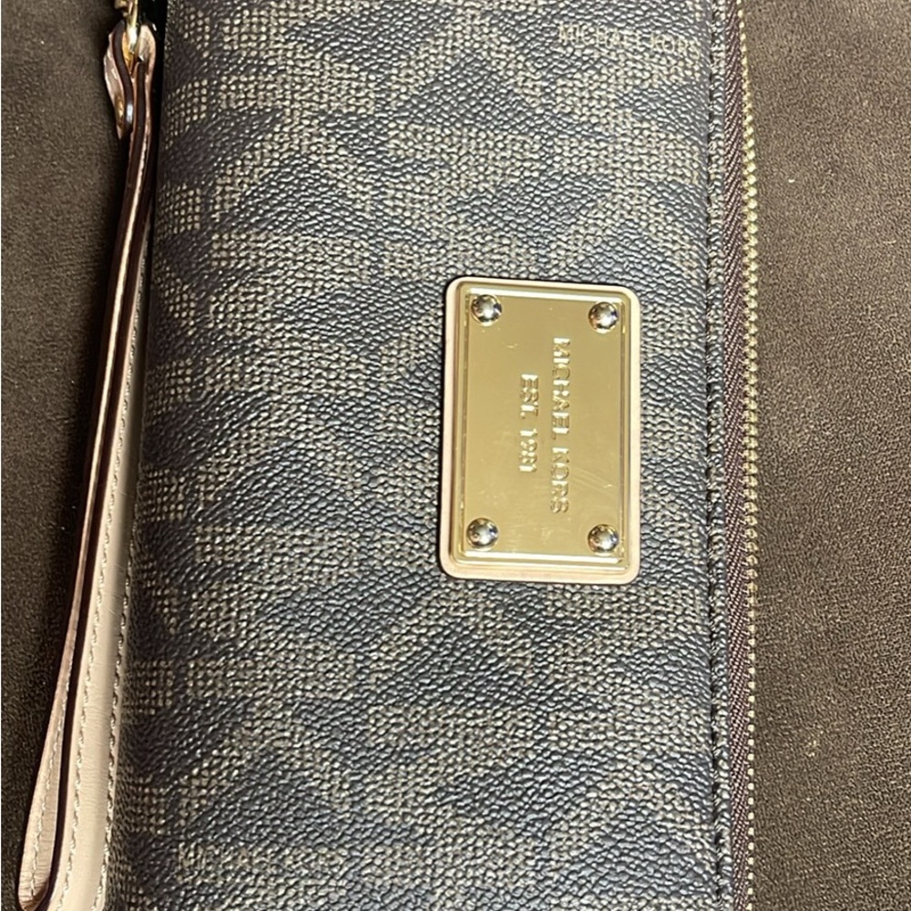 Michael Kors Gray and Gold Wristlet